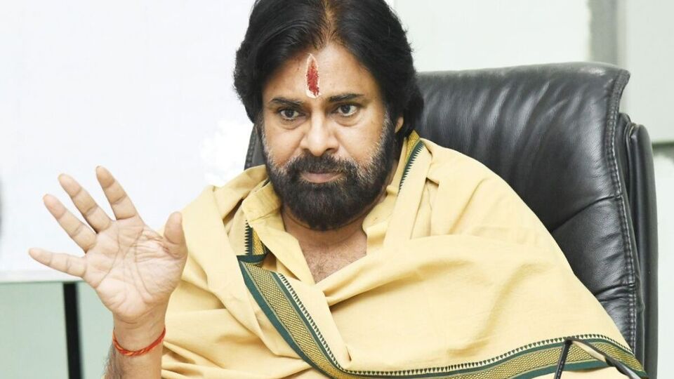 Pawan Kalyan తెలుగు రాష్ట్రాల ముఖ్యమంత్రులతో పవన్ కలిసారా? కారణం ఏమిటి?